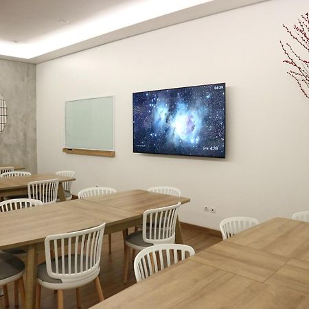 Treehouse Suites - Boutique Serviced Apartment Giacarta Esterno foto