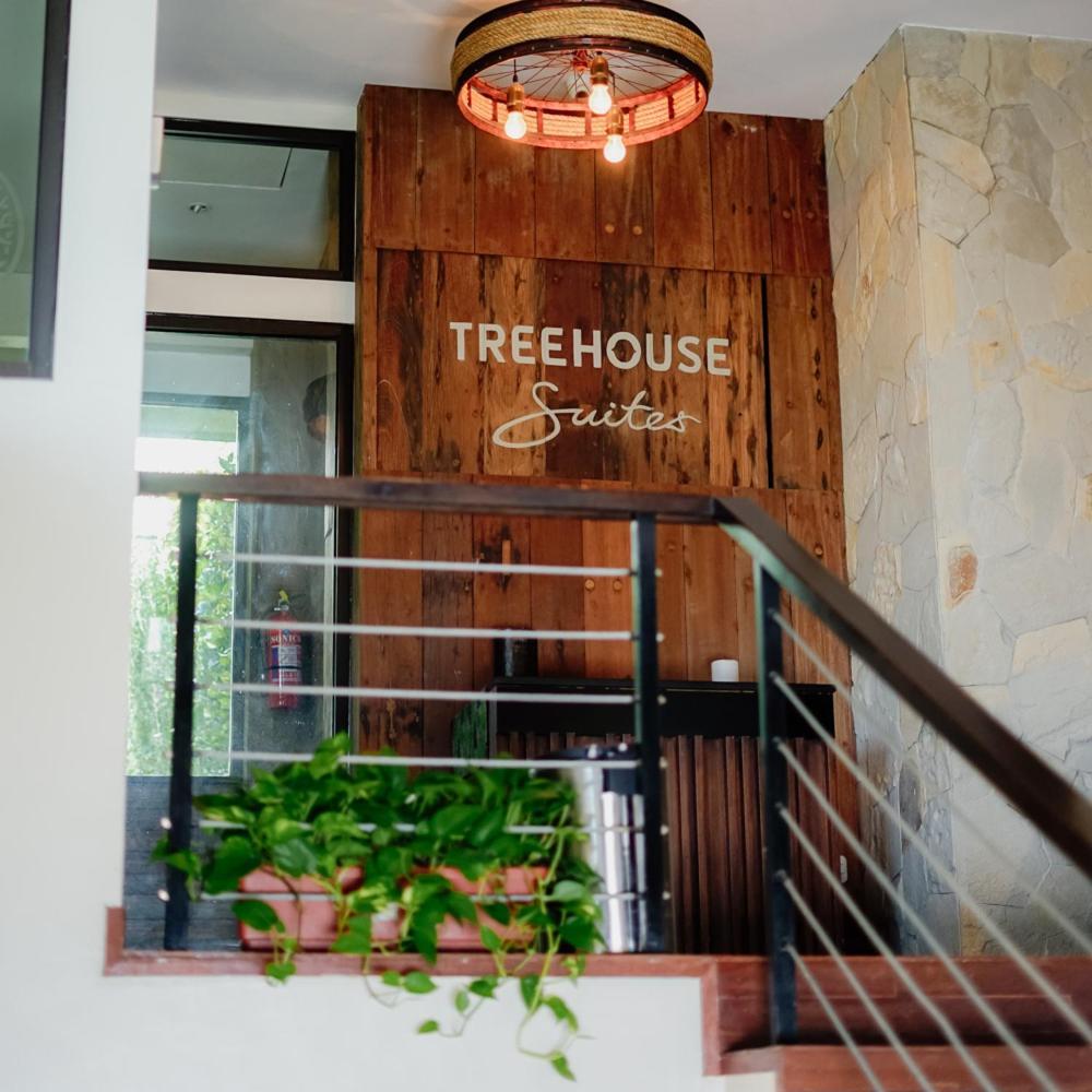 Treehouse Suites - Boutique Serviced Apartment Giacarta Esterno foto