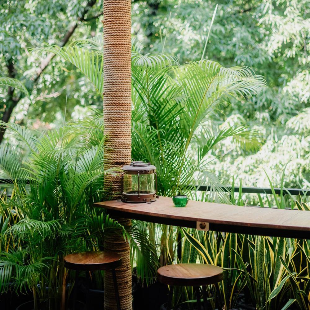 Treehouse Suites - Boutique Serviced Apartment Giacarta Esterno foto