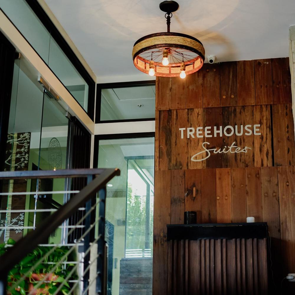 Treehouse Suites - Boutique Serviced Apartment Giacarta Esterno foto