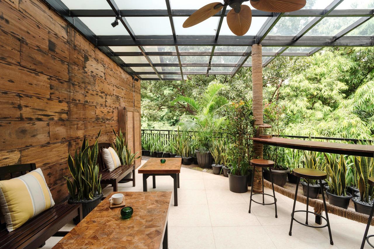 Treehouse Suites - Boutique Serviced Apartment Giacarta Esterno foto